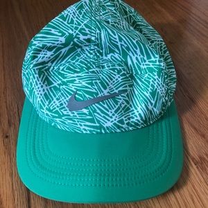 Women’s Nike hat